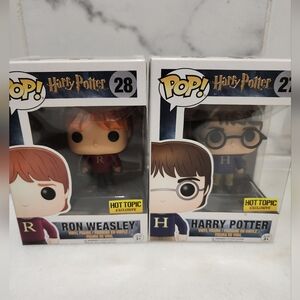 Hot Topic Exclusive Harry Potter And Ron Weasely With Christmas Sweater Funko